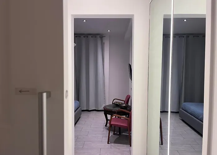 Bed and Breakfast International Garibaldi Napoli